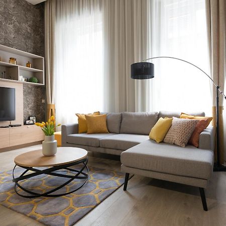 Paulay Deluxe Suites By Corall Boedapest Buitenkant foto
