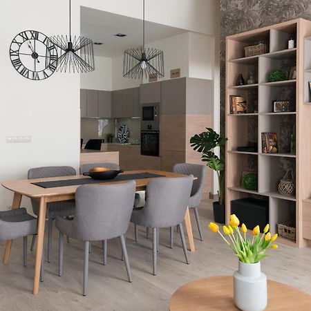 Paulay Deluxe Suites By Corall Boedapest Buitenkant foto