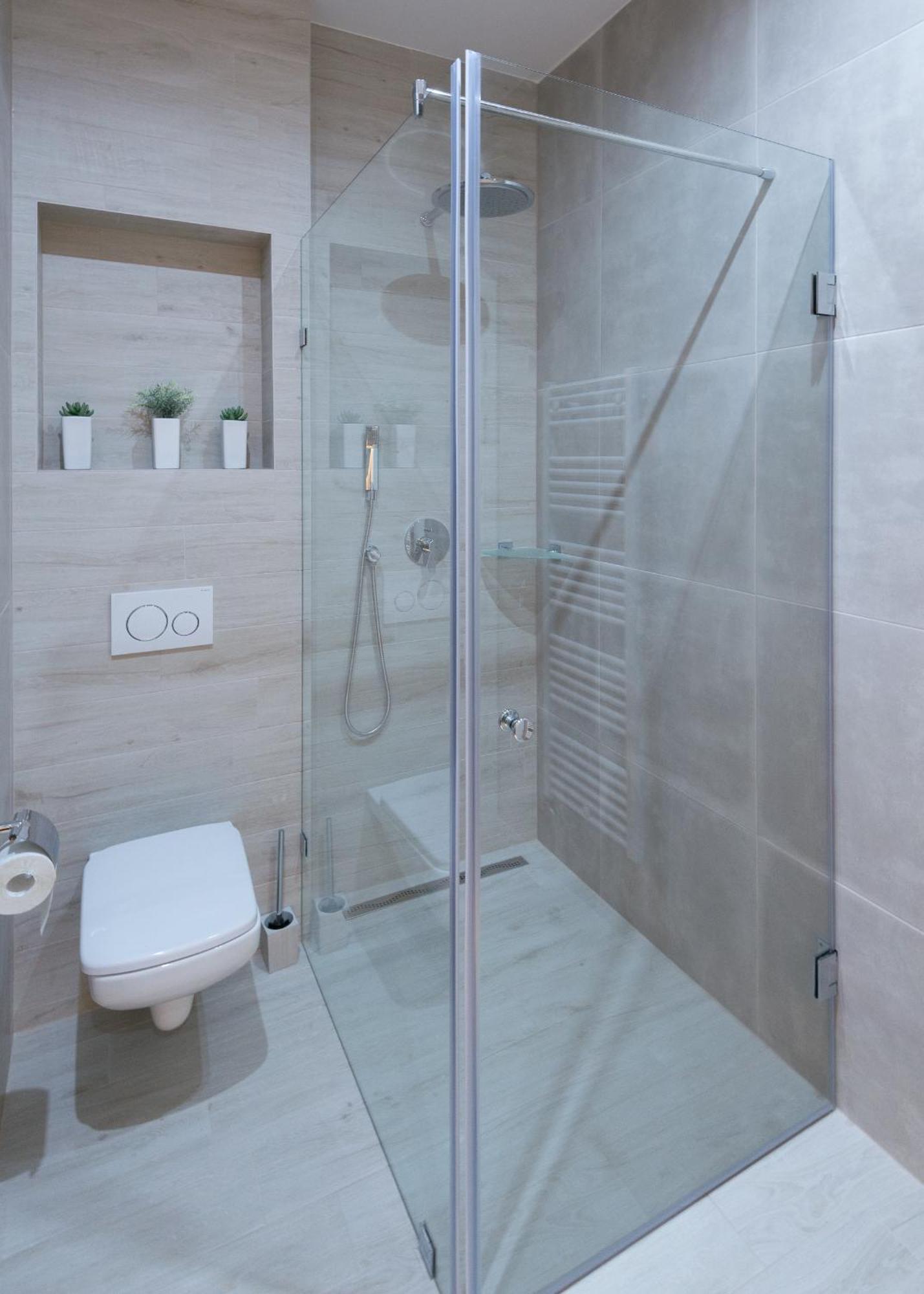 Paulay Deluxe Suites By Corall Boedapest Buitenkant foto